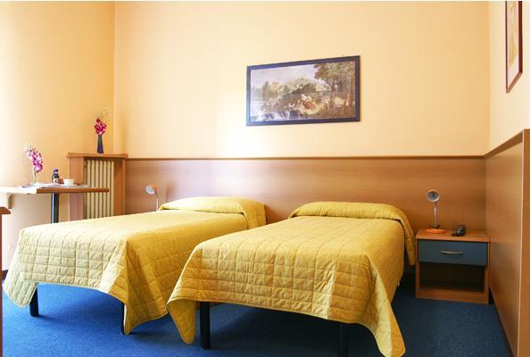 Varedo Hotel Victoria חדר תמונה